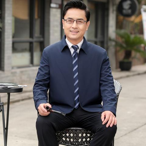 打造男士专属时尚空间，品牌男装室内装修指南