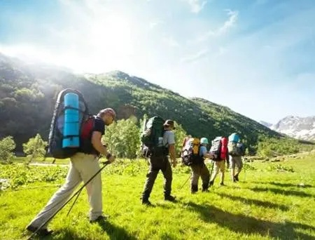 户外登山装备品牌之山野行者