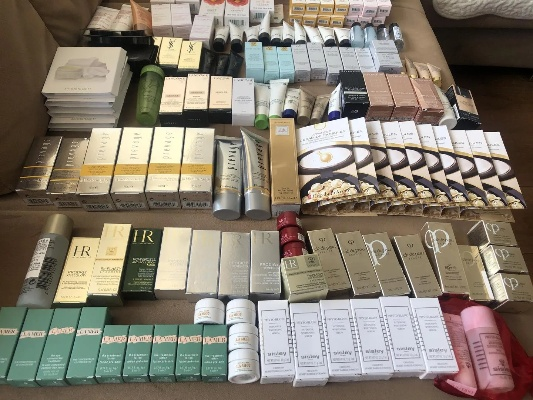 品牌迷你化妆品小样—探索美妆界的小巧思