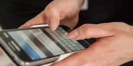 揭秘！如何查看老公删除的手机短信内容，聊天记录都能查吗？
