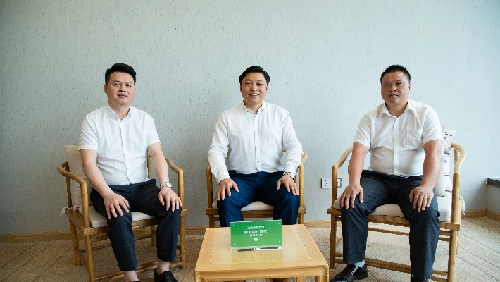 三兄弟创业路上面临的事故与挑战