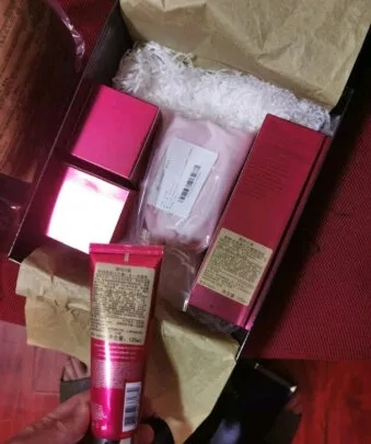 送老婆化妆品牌子的温馨选择