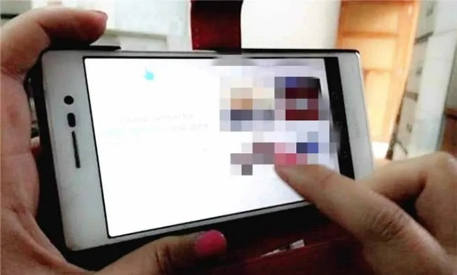 揭秘，老婆监控别人电脑，竟然是为了查看手机短信里的黄聊记录！