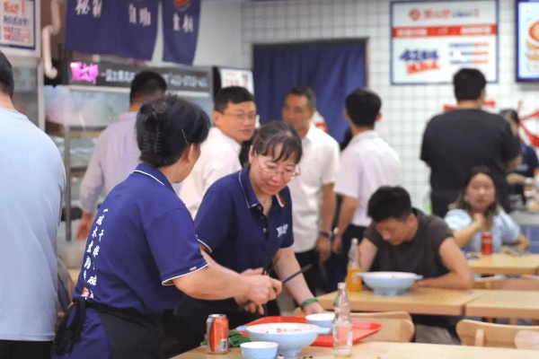 打造餐饮品牌，让顾客流连忘返的五大策略