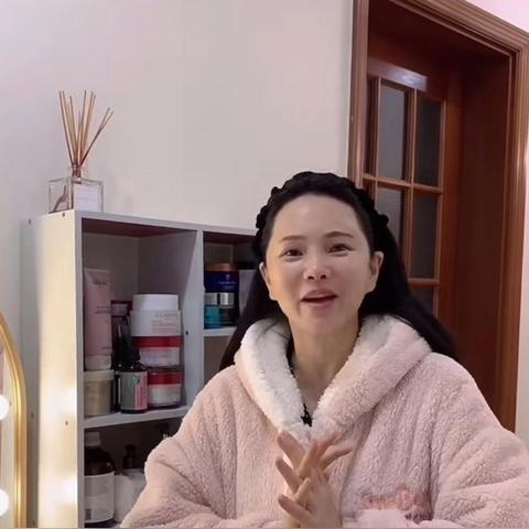 揭秘各大品牌化妆品的神秘面纱
