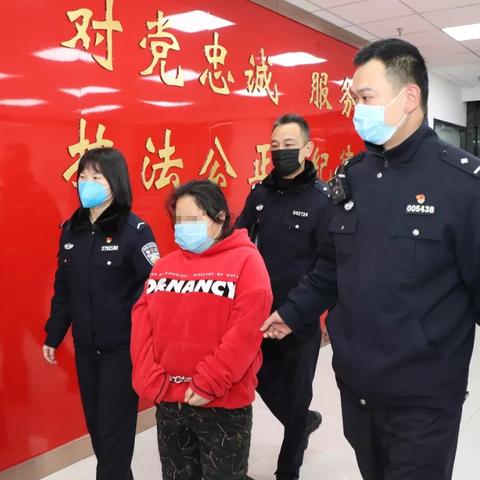 揭秘微信聊天记录的隐身术，如何查看别人已删除的聊天内容？