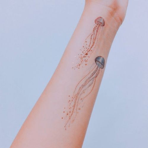 探索医药品牌纹身的艺术与意义