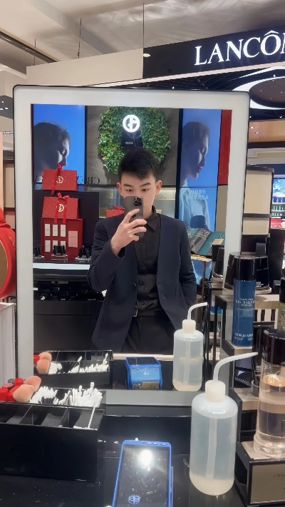 揭秘化妆品牌柜哥的幕后故事