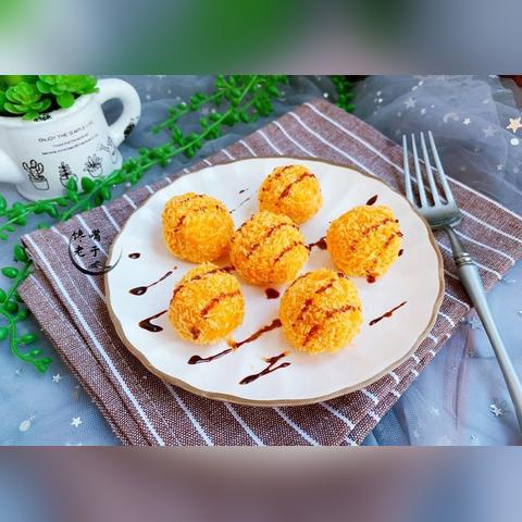 螃蟹特色餐饮品牌店的多元化探索