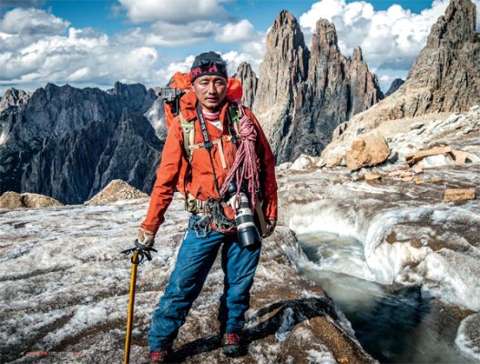 户外品牌狮的探险之旅