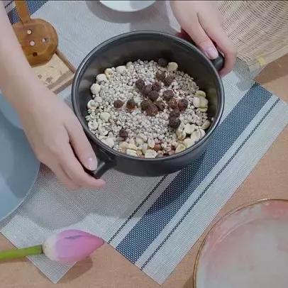 美妆达人推荐清单，你的肌肤也需要美颜神器