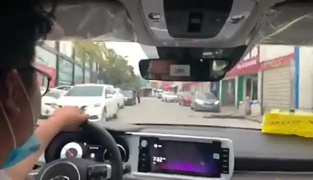 汽车用手机怎么拍视频赚钱 汽车用手机怎么拍视频赚钱